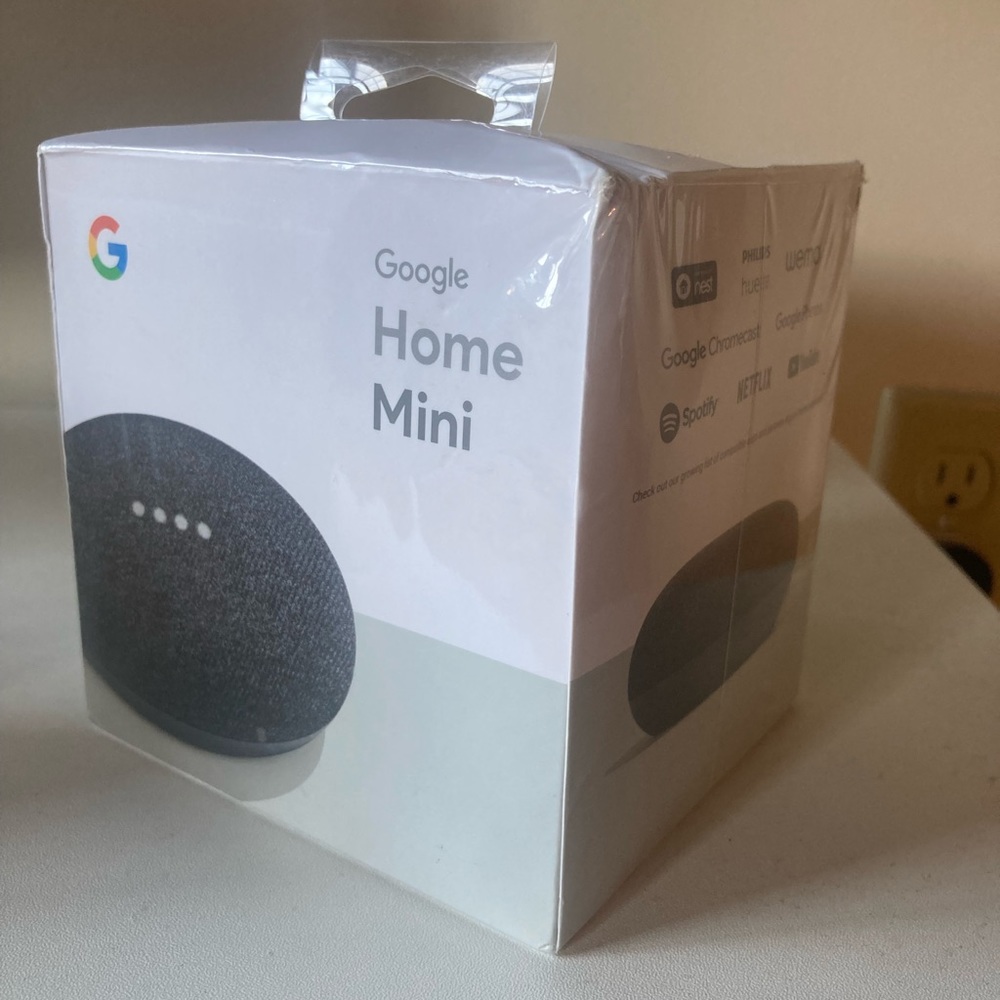 Home Mini Smart Speaker with Google Assistant